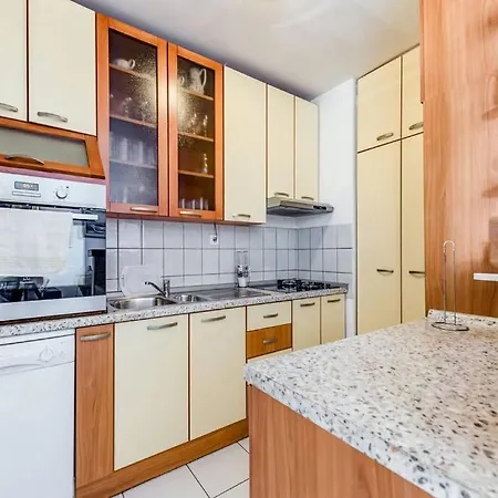 Apartman Tara *
