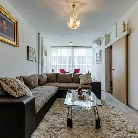 Tara Apartment Split